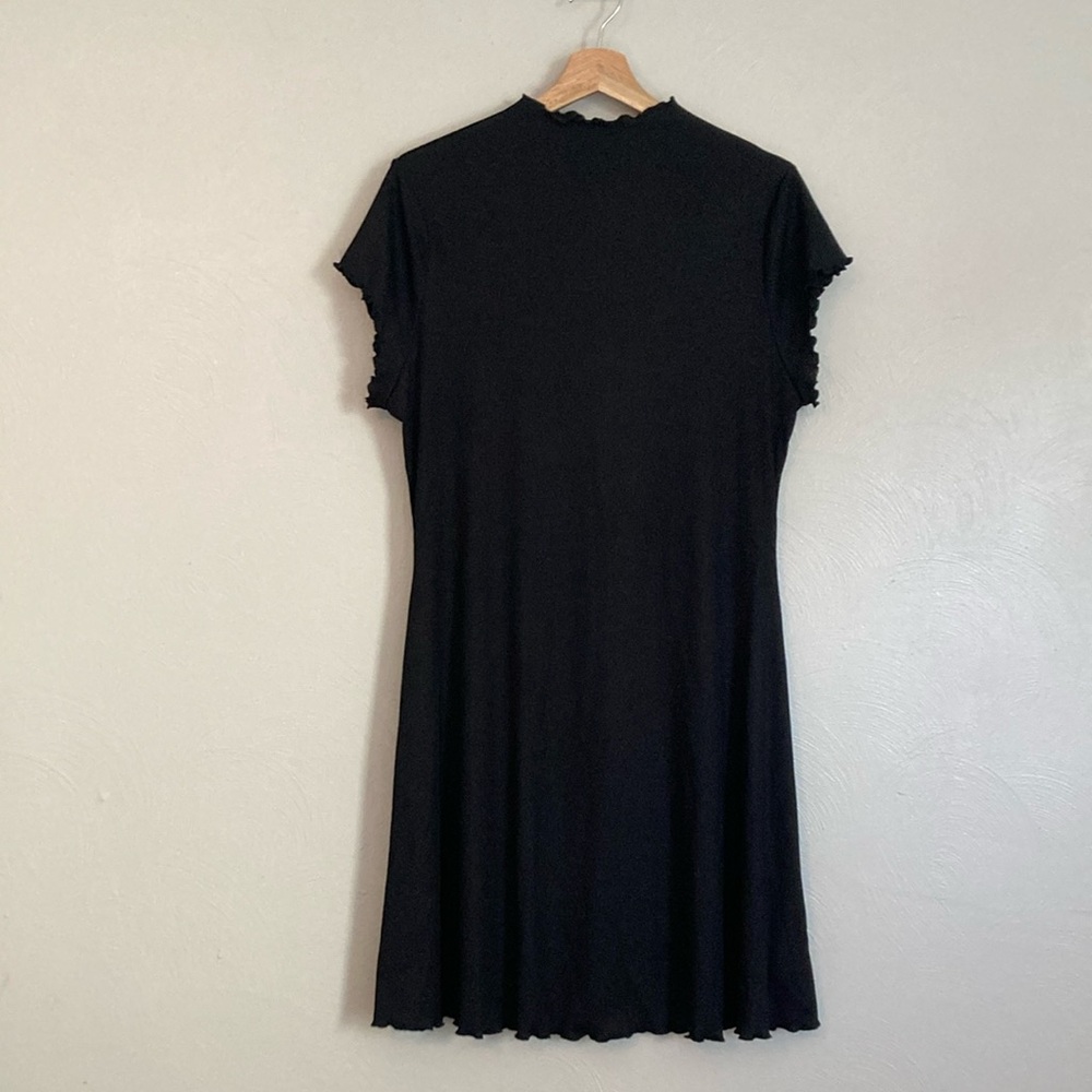 Cider‎ Black A-Line Mock Neck Mini Dress